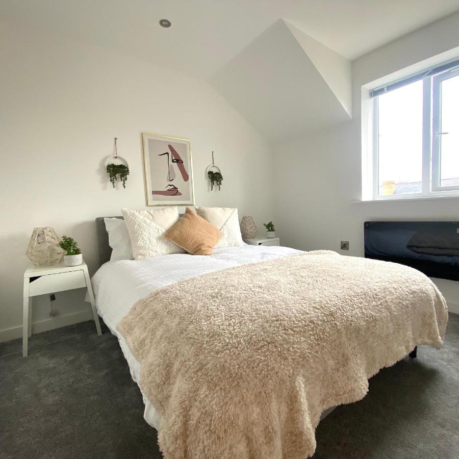 Modern 2 Bed Apartment/Free Parking/Near City/Self-Check In Handsworth Exterior foto